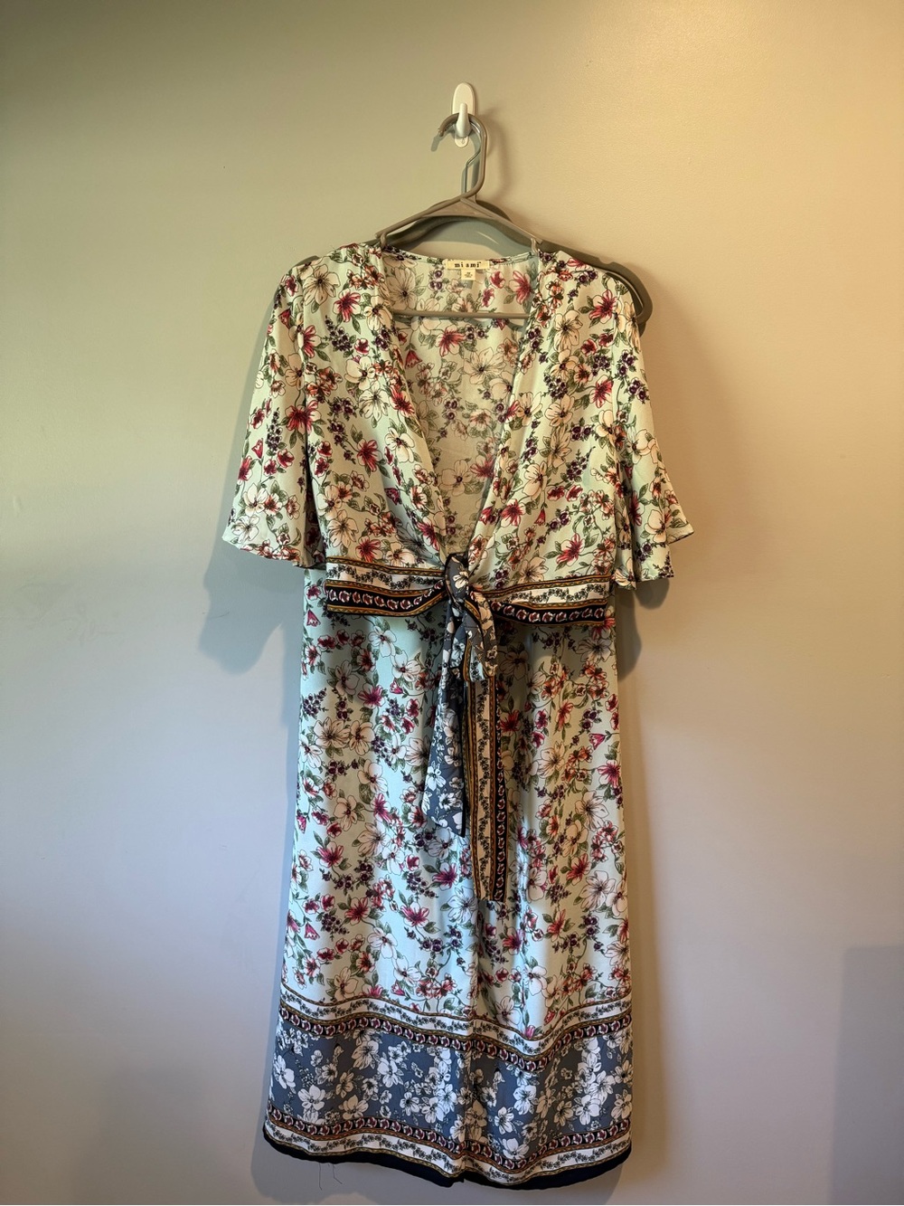 Women’s ‘Mi Ami’ wrap top & pants set